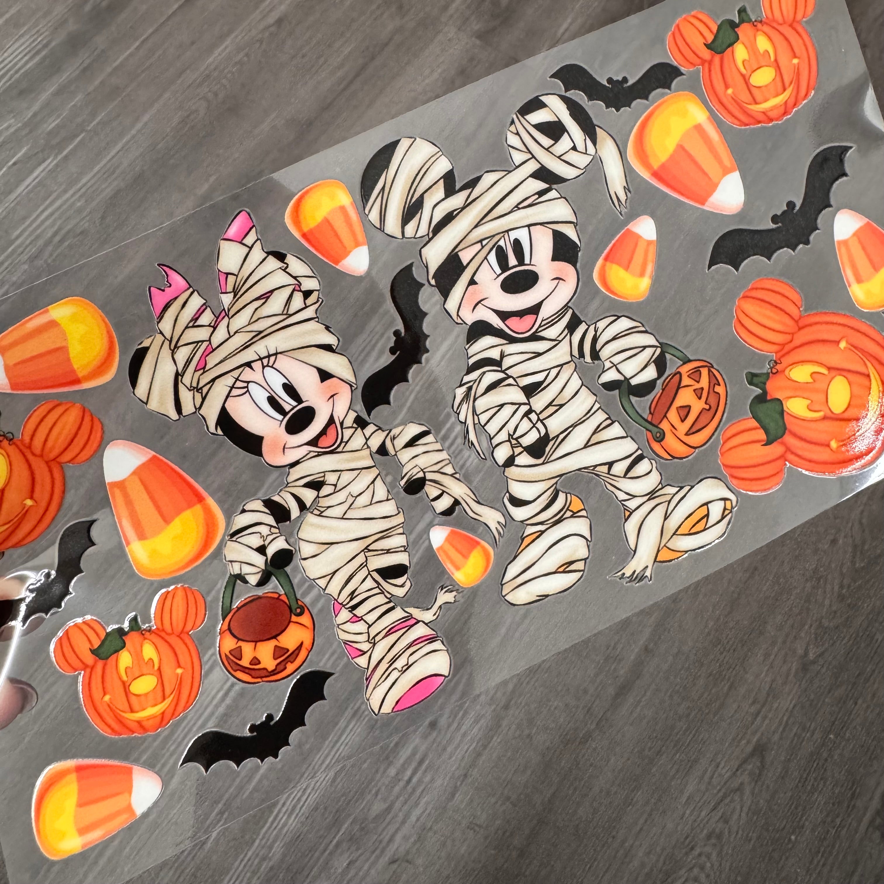 UVDTF: Spooky M&amp;M Wrap